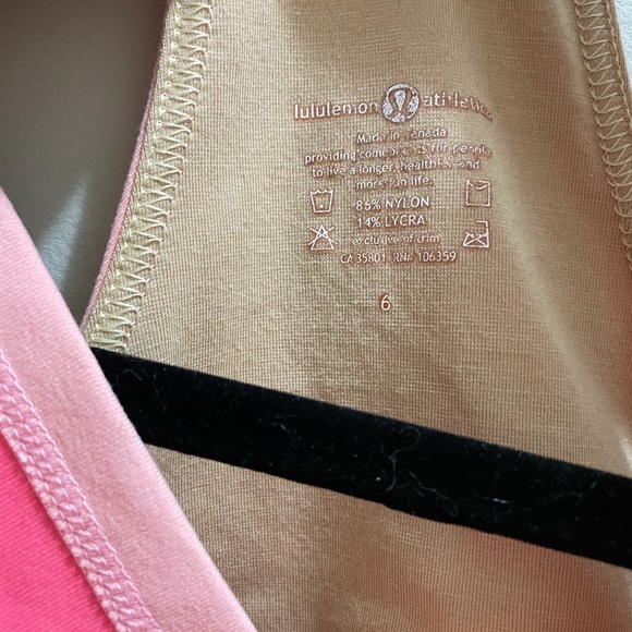 Lululemon V-Neck Racerback Tank Top in Pink Size 6 - Picture 3 of 3